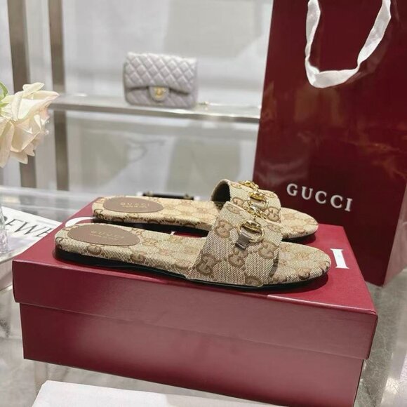 Gucci Women's Tan Monogram Sandals with Gold Accents - Picture 3 of 6